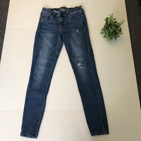 Old Navy Rockstar Skinny Jeans - Picture 2 of 4